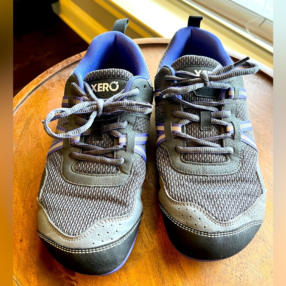 Women’s Xero Sneakers Size 7.5